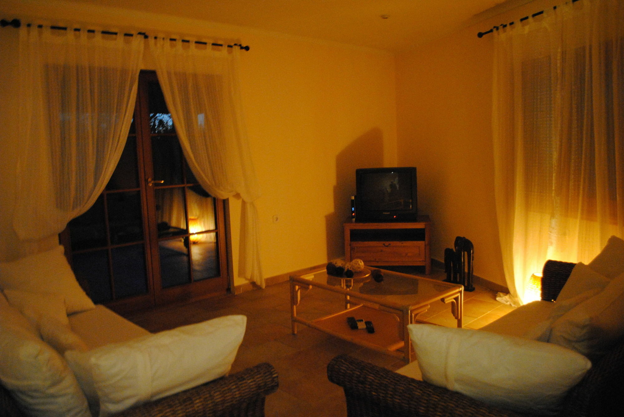 Weingut & Landhotel Can Davero 比尼萨勒姆 外观 照片